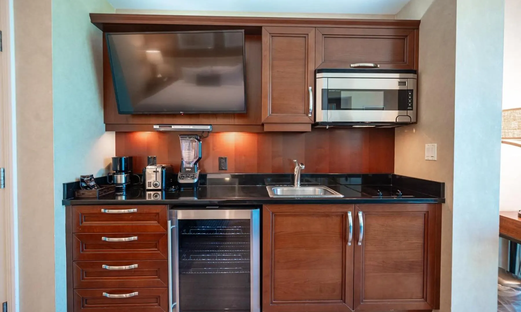 No Resort Fee Strip View Suite + Free Valet + Pool Las Vegas Holiday home